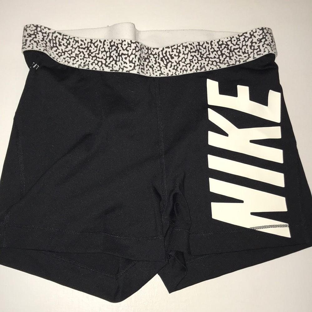 NIKE Pro Dri-Fit Spandex